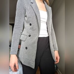 Dynamite black and white striped blazer